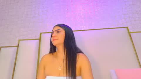 Paola  online show from 06-19-26, 11:47