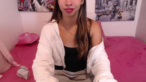 Paola online show from 05-27-26, 11:18