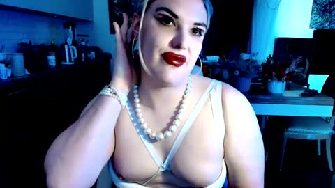 Sarina Williams online show from 06-07-26, 11:25