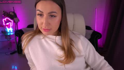 Lia online show from 12-20-24, 06:56