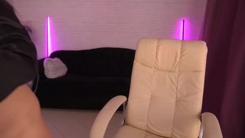 Lia online show from 03-08-25, 03:24