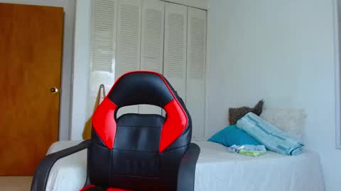 paolo_savanna online show from 10-18-25, 05:35