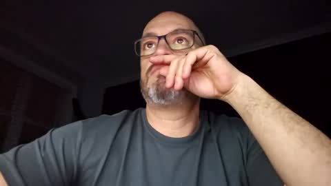 Snapshot of papi1979 chatting on 01-17-25, 02:50 Papi online show from 01-17-25, 02:50
