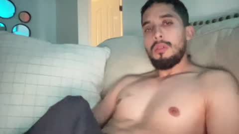 papicubano_guapo23cm online show from 06-30-26, 11:22