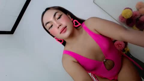 Fina Dwarf online show from 03-06-25, 11:47