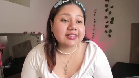 Snapshot of paprik_ chatting on 09-29-25, 06:35 Paprika online show from 09-29-25, 06:35