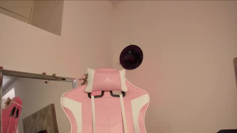 Snapshot of paprik_ chatting on 11-09-25, 06:17 Paprika online show from 11-09-25, 06:17