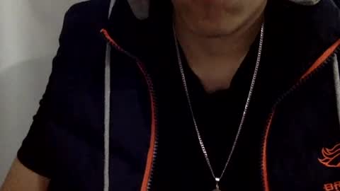 Snapshot of papy_dani33 chatting on 12-26-24, 06:19 papy_dani33 online show from 12-26-24, 06:19