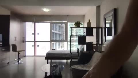 Paradise Bird01 online show from 11-05-25, 08:20