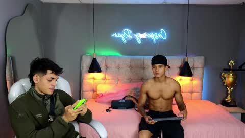 Snapshot of paradise_boy_s chatting on 12-05-24, 12:30 Ryan And Casper online show from 12-05-24, 12:30