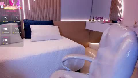 Amy and my doll online show from 10-07-25, 03:47