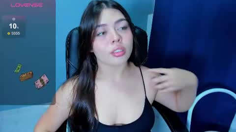 Amy and my doll online show from 06-18-26, 02:23