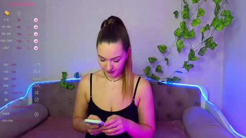 Snapshot of paradisepleasure_ chatting on 12-04-24, 03:48 Allie Alex Thumbs up if you like us online show from 12-04-24, 03:48