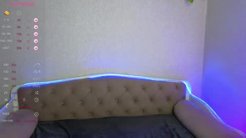 Snapshot of paradisepleasure_ chatting on 12-26-24, 02:33 Allie Alex Thumbs up if you like us online show from 12-26-24, 02:33