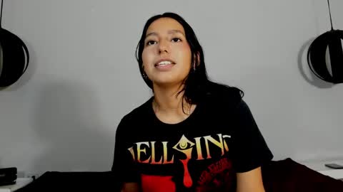 Snapshot of paranoidtemptaion_ chatting on 02-26-25, 03:42 paranoidtemptaion_ online show from 02-26-25, 03:42