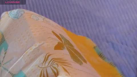 Snapshot of paranoidtemptaion_ chatting on 10-17-25, 12:08 paranoidtemptaion_ online show from 10-17-25, 12:08