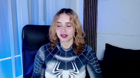 Lizz  online Monday to Saturday from 9pm to 5am Colombia time online show from 01-04-25, 02:35