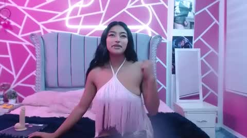 Snapshot of paris_hot12 chatting on 01-30-25, 03:51 paris online show from 01-30-25, 03:51