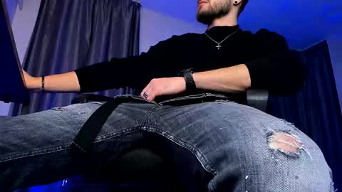 Paris online show from 11-12-25, 09:14