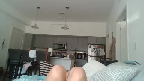 Snapshot of parisbaby2000 chatting on 10-09-25, 02:59 parisbaby2000 online show from 10-09-25, 02:59