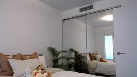 Snapshot of parisbabyxox chatting on 01-27-25, 10:27 ParisBabyxox online show from 01-27-25, 10:27