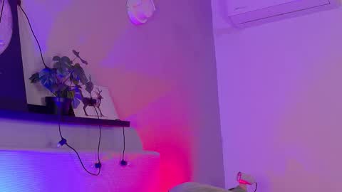 PARIS online show from 03-21-26, 11:30