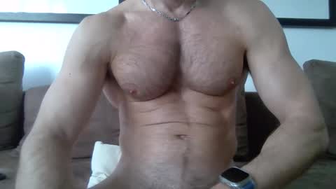 Snapshot of parisien75015 chatting on 05-19-26, 06:53 Porn Actor 21cm Hetero online show from 05-19-26, 06:53