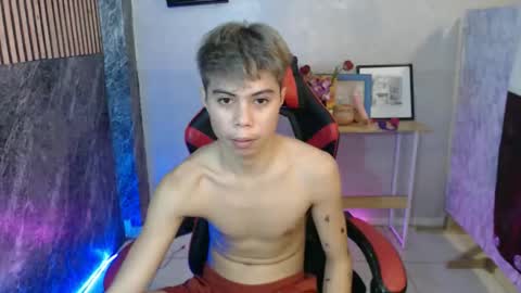 Snapshot of parkseo_yeon chatting on 10-20-25, 05:46 HENRY online show from 10-20-25, 05:46