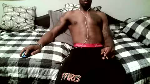 Snapshot of parlaytellio chatting on 03-02-26, 01:30 Parlay Tellio online show from 03-02-26, 01:30