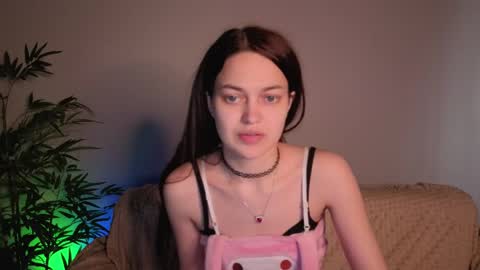 parrot_kisha online show from 05-21-26, 01:45