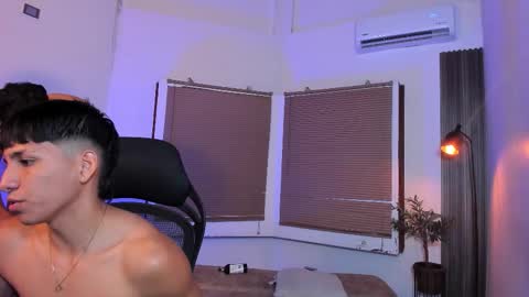 liampacoyosh and erick online show from 10-09-25, 02:53