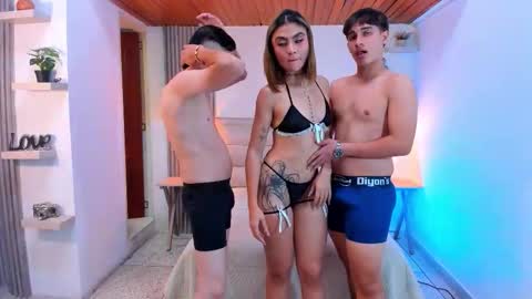 Andres Nataly Clarck And Paco online show from 10-24-25, 05:26