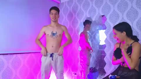 Snapshot of partyhottwink chatting on 10-13-25, 01:22 Danna online show from 10-13-25, 01:22