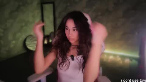 Linn online show from 12-19-25, 06:37