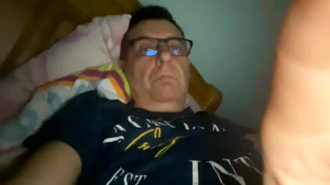 Snapshot of pascalou02 chatting on 12-20-25, 08:10 pascalou02 online show from 12-20-25, 08:10