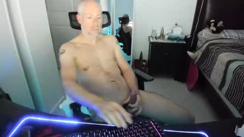 Snapshot of pascosrt chatting on 11-14-25, 12:53 pascosrt online show from 11-14-25, 12:53