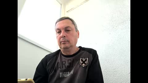 Snapshot of paspartu22 chatting on 11-12-25, 08:26 paspartu22 online show from 11-12-25, 08:26