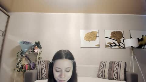 Bella online show from 09-15-25, 04:12