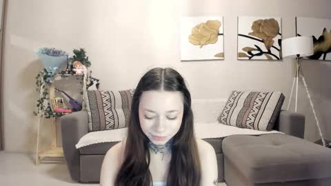 Bella online show from 09-20-25, 03:29