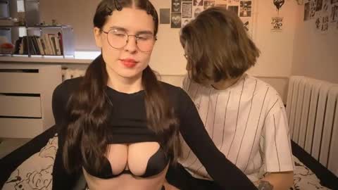 Zoe online show from 03-22-26, 08:40