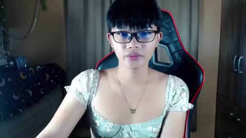 Snapshot of pastilgirl chatting on 07-21-26, 06:38 jobert online show from 07-21-26, 06:38