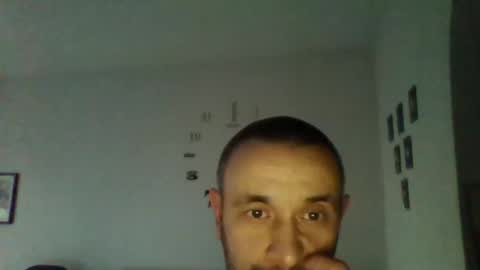Snapshot of pastry002 chatting on 11-15-25, 03:19 pastry002 online show from 11-15-25, 03:19