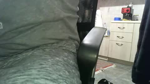 patrasphysiodick online show from 12-19-25, 04:03