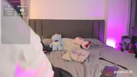 Snapshot of patricia69fox chatting on 10-08-25, 11:24 Paty online show from 10-08-25, 11:24