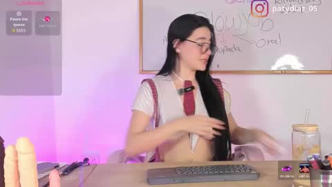 Snapshot of patricia69fox chatting on 03-22-26, 12:47 Paty online show from 03-22-26, 12:47