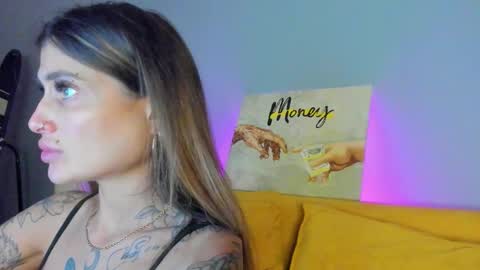 Snapshot of patricia_cox chatting on 10-08-25, 08:28 Patricia GMT2 Wed-Thu 5-11am Sat-Mon 5-11am online show from 10-08-25, 08:28