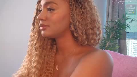 Snapshot of patricia_rosse21 chatting on 05-04-26, 11:28 Patricia Rossi online show from 05-04-26, 11:28