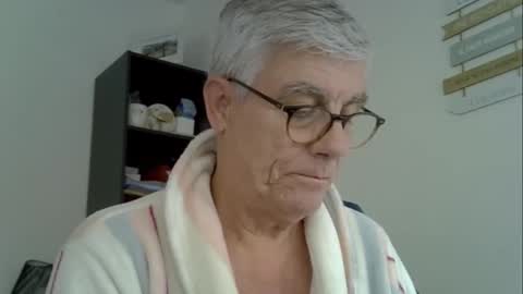 patrick5275 online show from 10-14-25, 08:26