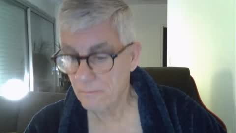 Snapshot of patrick5275 chatting on 04-16-26, 04:13 patrick5275 online show from 04-16-26, 04:13