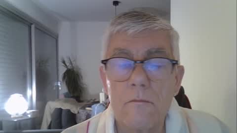 Snapshot of patrick5275 chatting on 04-21-26, 04:52 patrick5275 online show from 04-21-26, 04:52